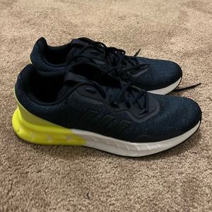 Adidas Men’s size 12